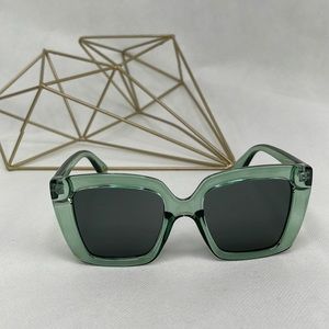 Green Square Fashion Frame Sunglasses